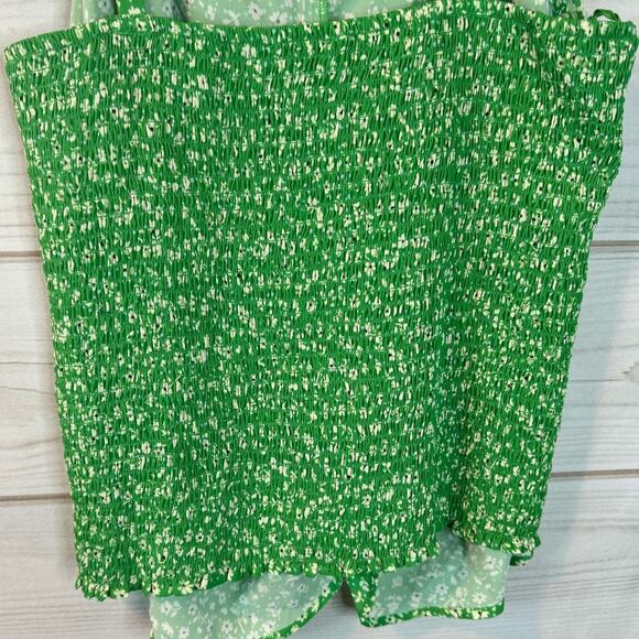 Lush Green & White Floral Print Ruched Front Cami Size 1X - Picture 5 of 8